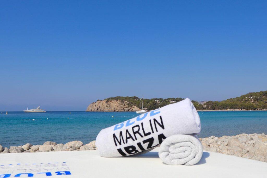 beach club bleu marling Ibiza été 2020