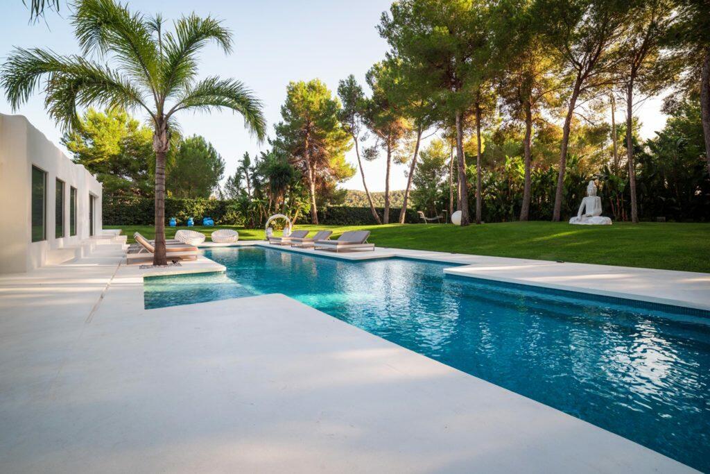 Can Rocas Magnifique villa moderne près des plages, entre Ibiza et San José