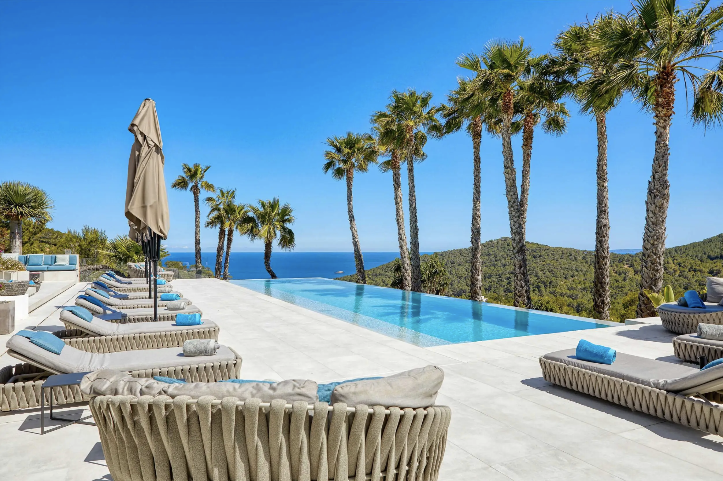WAVE - Villa de luxe extraordinaire avec vues mer époustouflantes