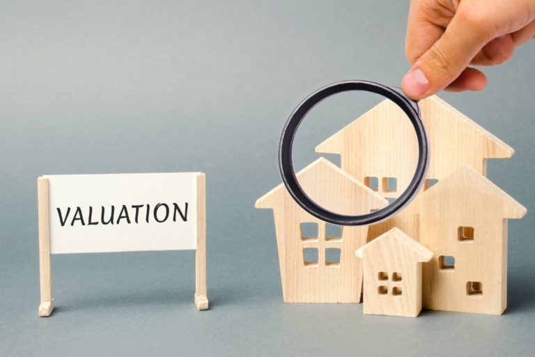 Évaluation professionnelle d’une propriété à Ibiza : tout ce que vous devez savoir avant de vendre