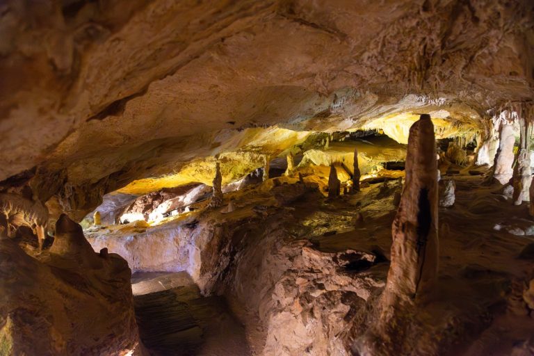 Grottes de Can Marçà