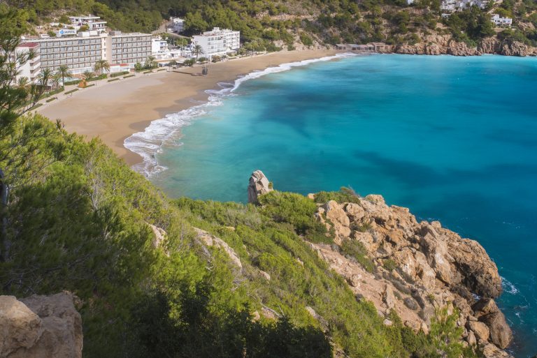 Rapport sur le marché immobilier d'Ibiza et des îles Baléares 2024 & Prévisions 2025