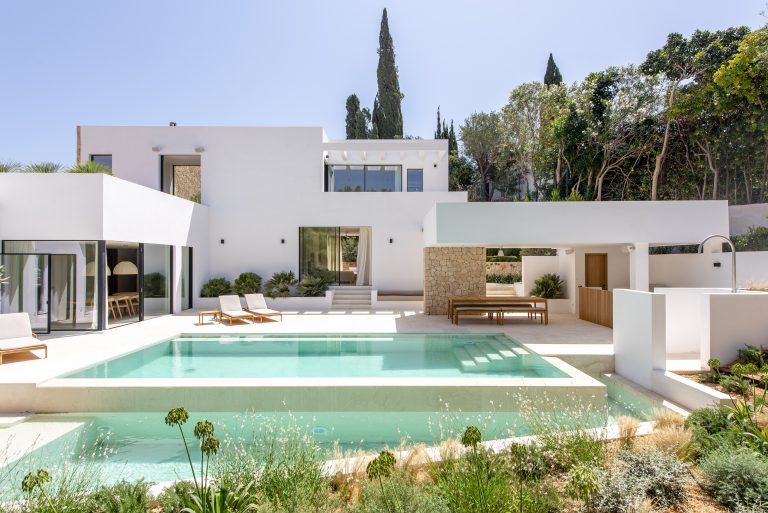Évaluation professionnelle d’une propriété à Ibiza : tout ce que vous devez savoir avant de vendre